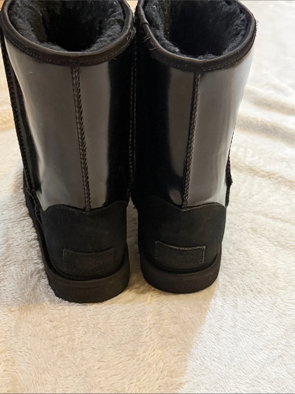 UGG shiny black